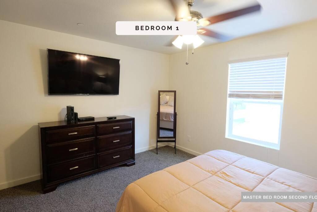 3 Story, 3 Bdrm, 4 Beds, 2 Bath, North Houston, Iah - 10B Villa Luaran gambar