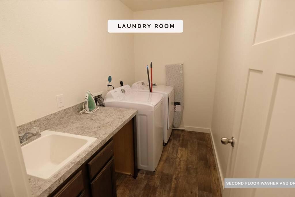 3 Story, 3 Bdrm, 4 Beds, 2 Bath, North Houston, Iah - 10B Villa Luaran gambar